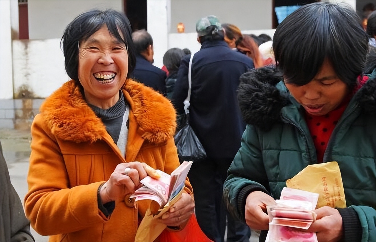 老百姓人均存款排行,全国老百姓的存款一年有多少