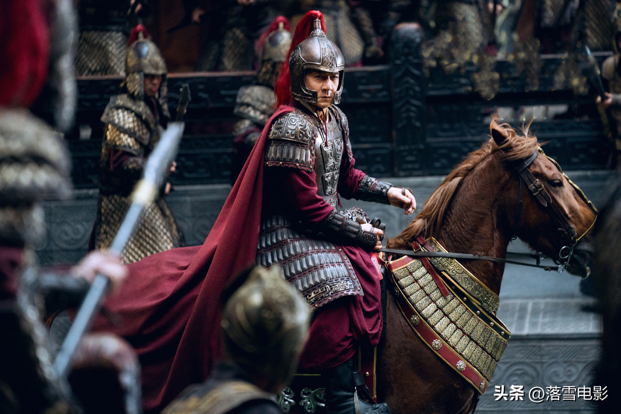 成龙龙马精神致敬真实的谎言,成龙龙马精神哪一年