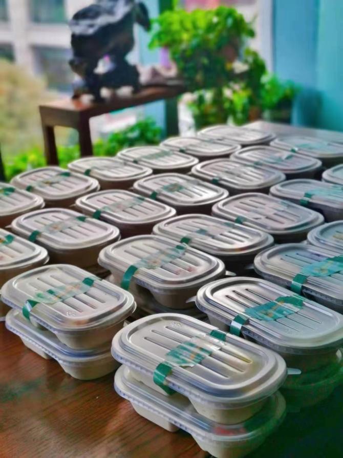 熊猫星厨2019年度餐饮创新服务商,餐饮零售化选推熊猫星厨