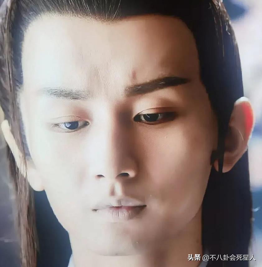 演员假发套穿帮,假发穿帮镜头