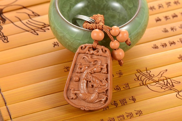 属龙的人在2030年有什么吉星,正月出生的属龙人怎么样出人头地