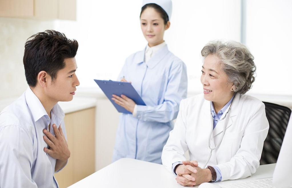 一位单身女青年的疑问：同房时，男人尿尿和射精会同时发生吗？