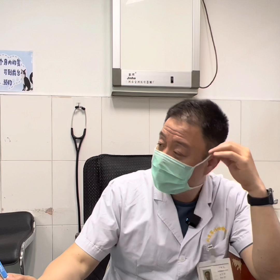 猫尿频和尿闭如何区分,猫尿频和尿闭跟猫粮有关系吗