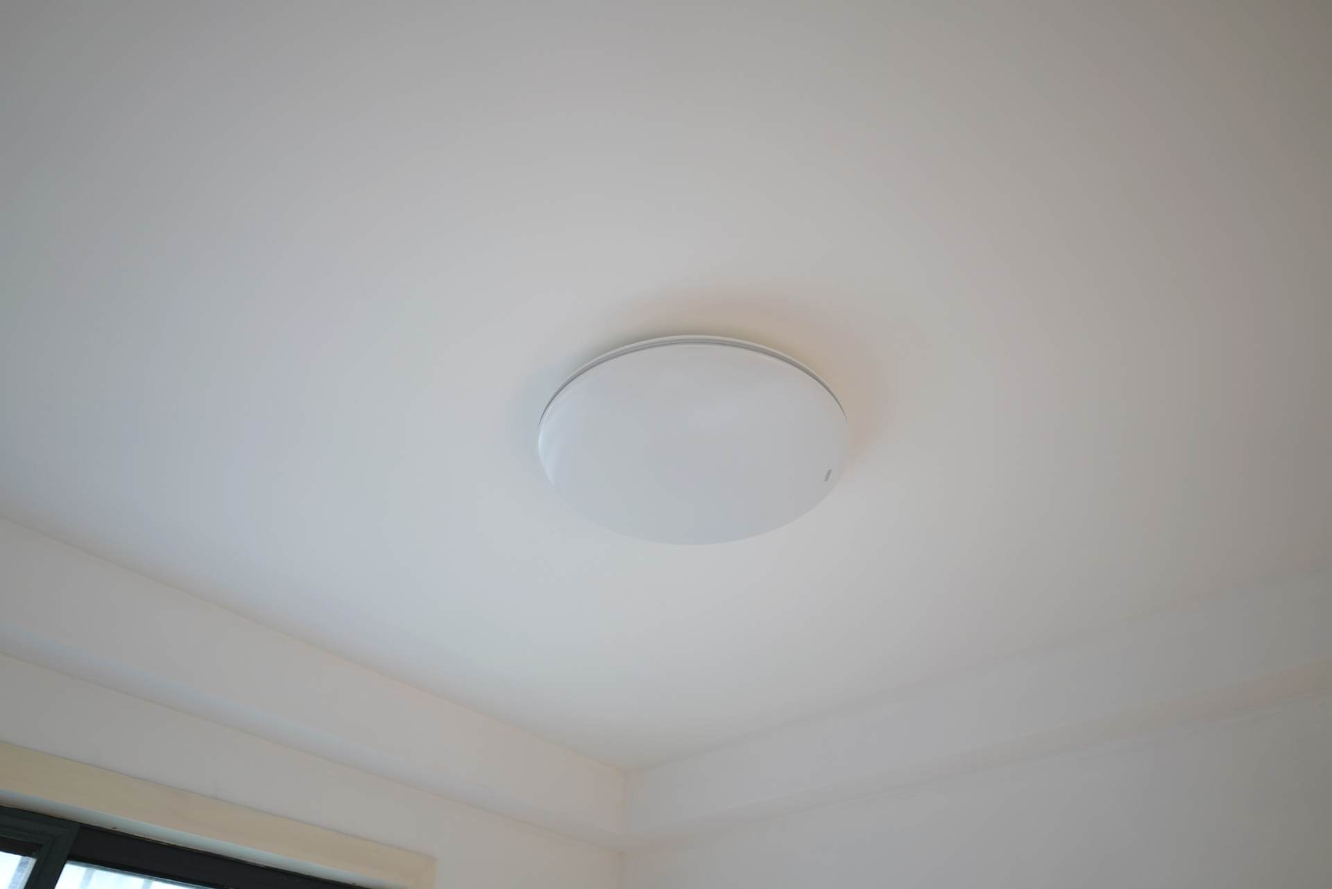 小户型也没有必要做全屋智能灯光,二手房客厅灯光改造