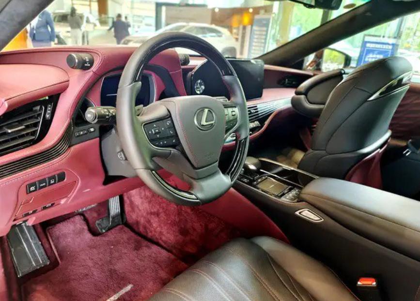 雷克萨斯ls500h行政版2023款,雷克萨斯ls价格2023