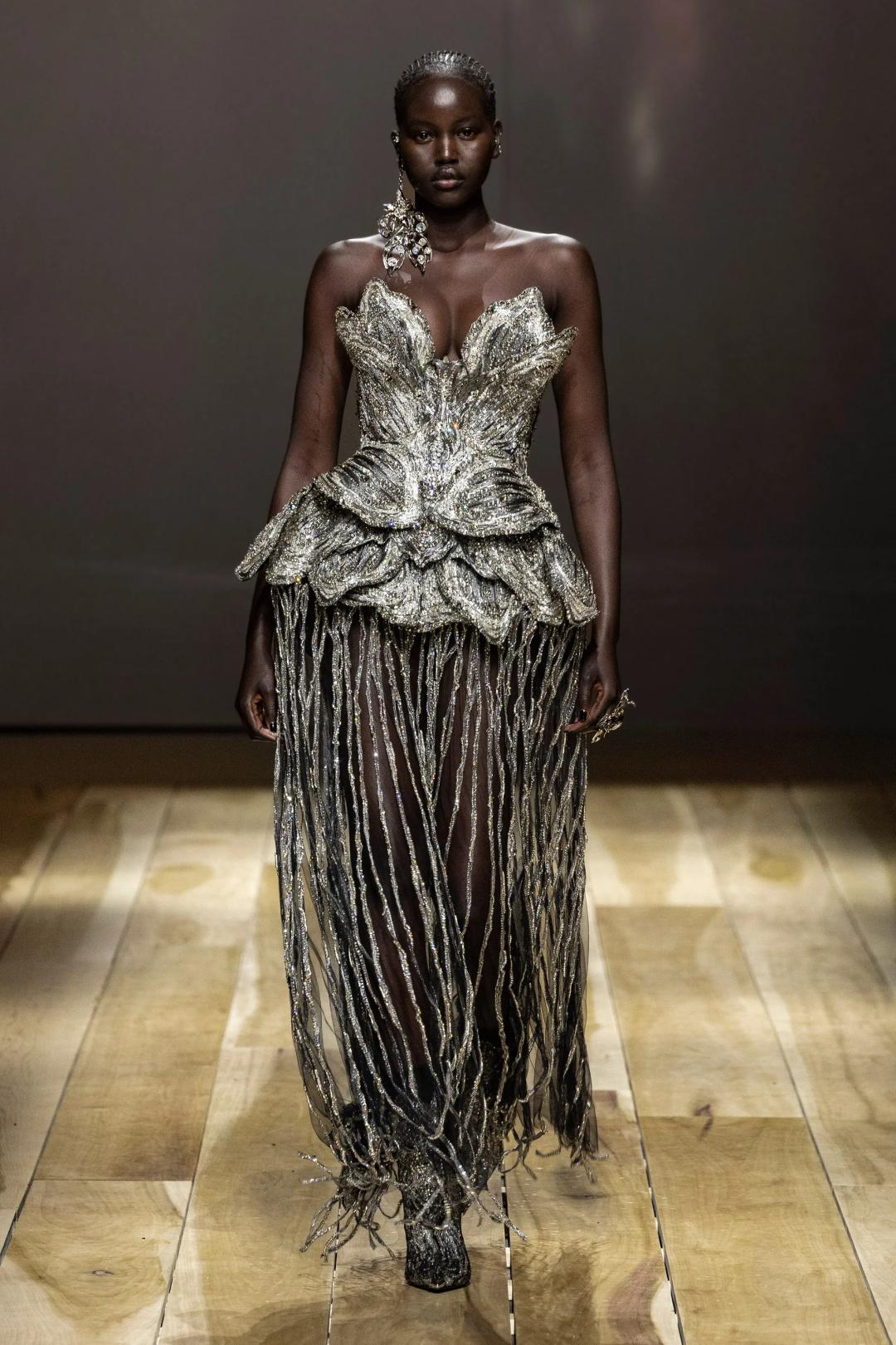 2023秋冬伦敦时装周收官,2022秋冬巴黎时装周什么时候开始