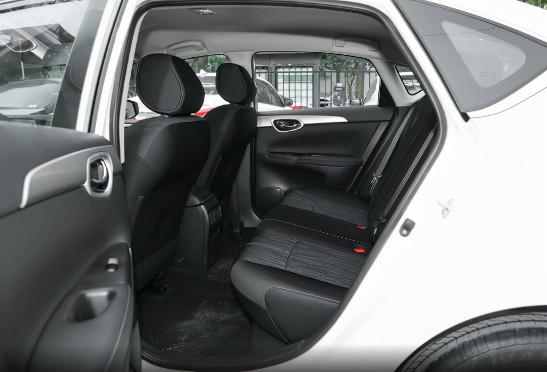 10万预算买车务必首选这5款,十万落地合资车省油耐用