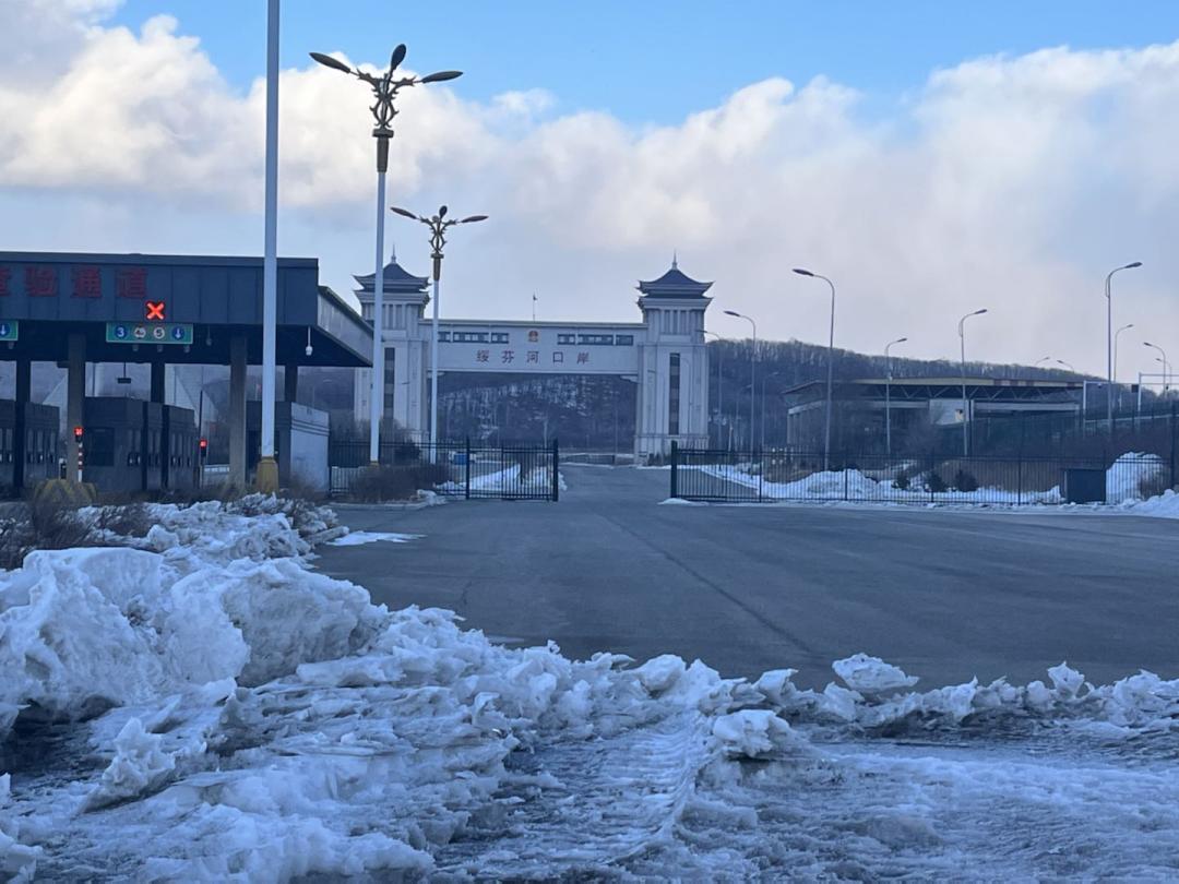 绥芬河的夏季,夕阳下的绥芬河