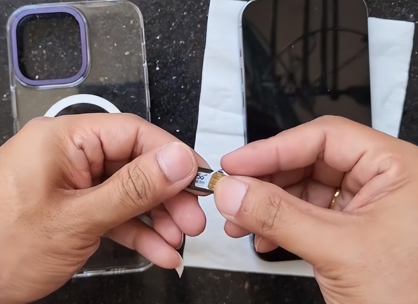 iphone14sim卡安装,苹果14sim卡怎么安装