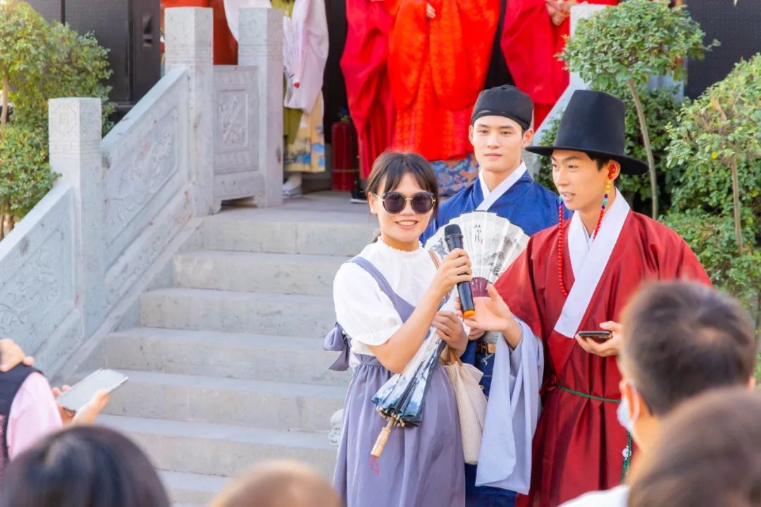 黄山风景屯溪老街,夜游黄山屯溪老街一角