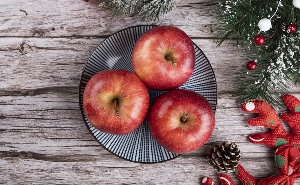 蒸苹果是开水放还是冷水放,蒸苹果的副作用和危害