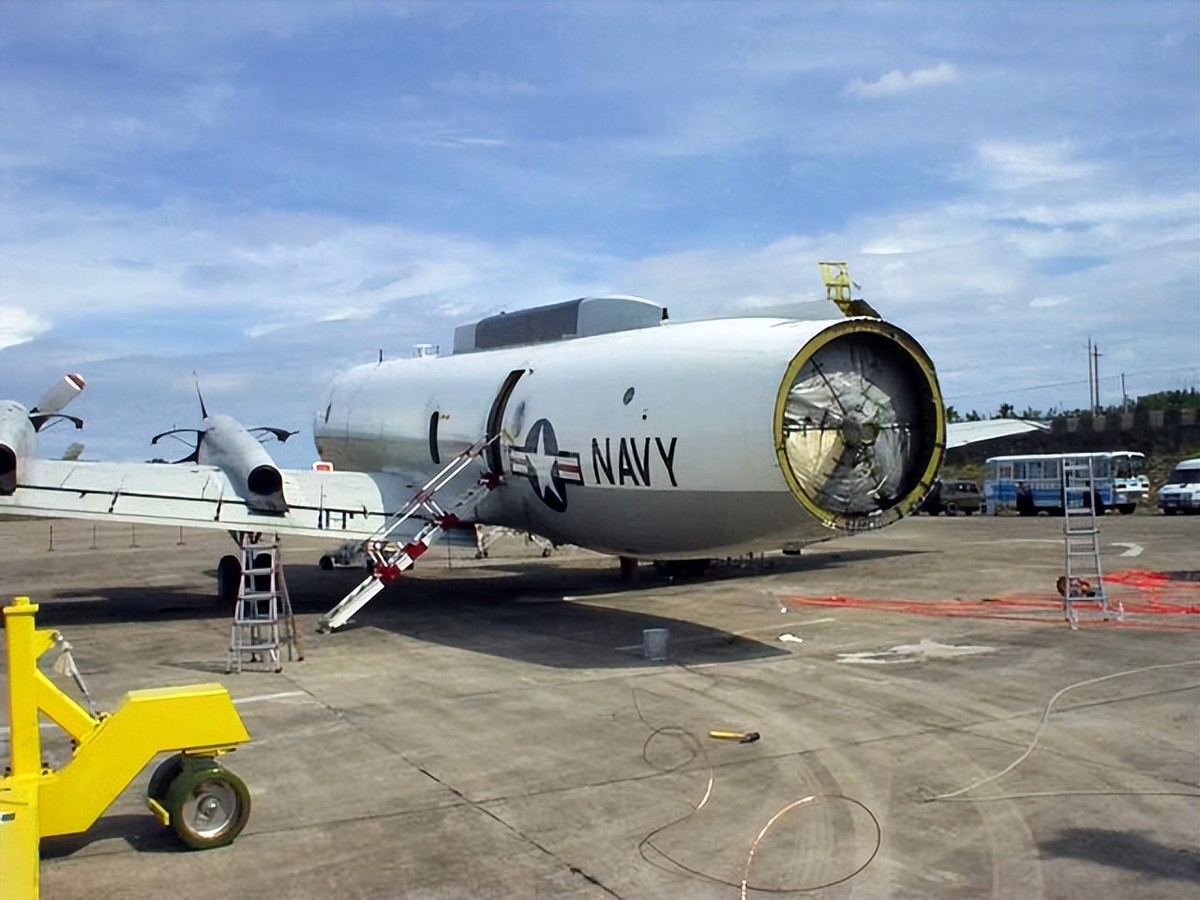 南海撞机后，中国从大卸八块的美国侦察机里，获得了哪些技术？