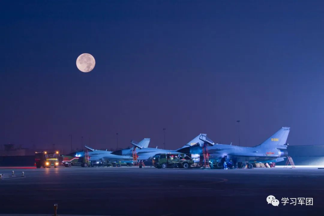 月下大片，专属定制