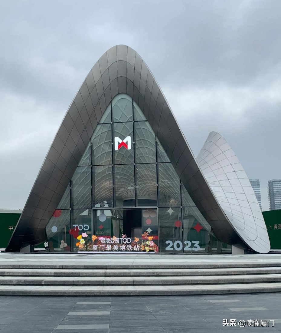 当我们谈论厦门形象，起作用的永远是一个个的“人”