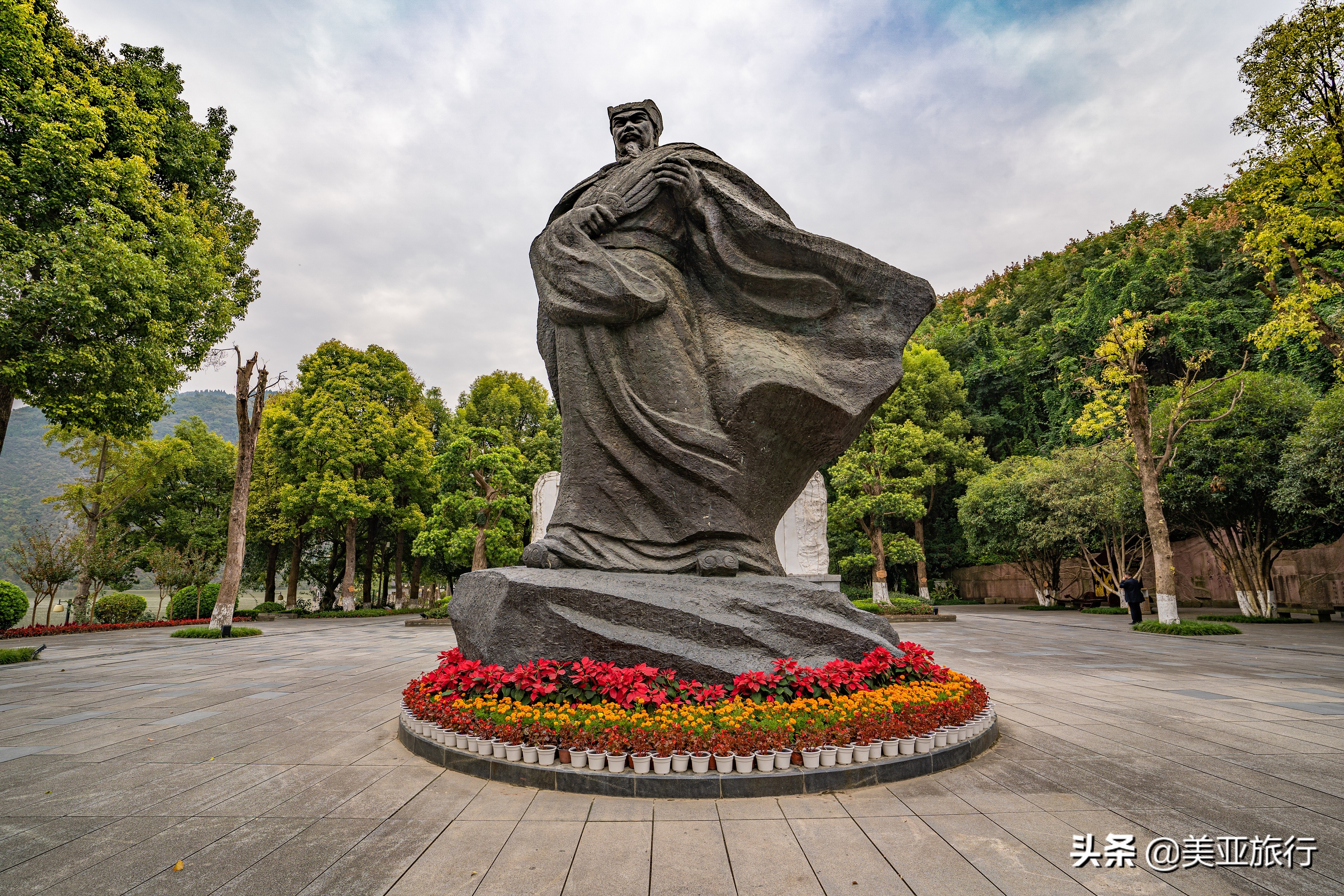 长江探索号邮轮必须跟团游吗,长江三峡探索号游轮七日游价格
