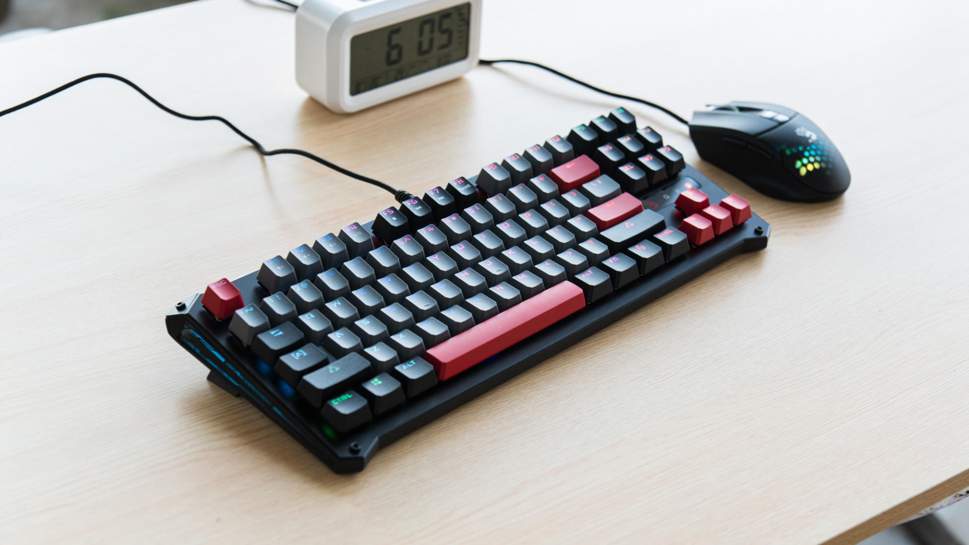 电竞机械键盘该有的样子，血手幽灵B930体验：极速响应，制敌机先