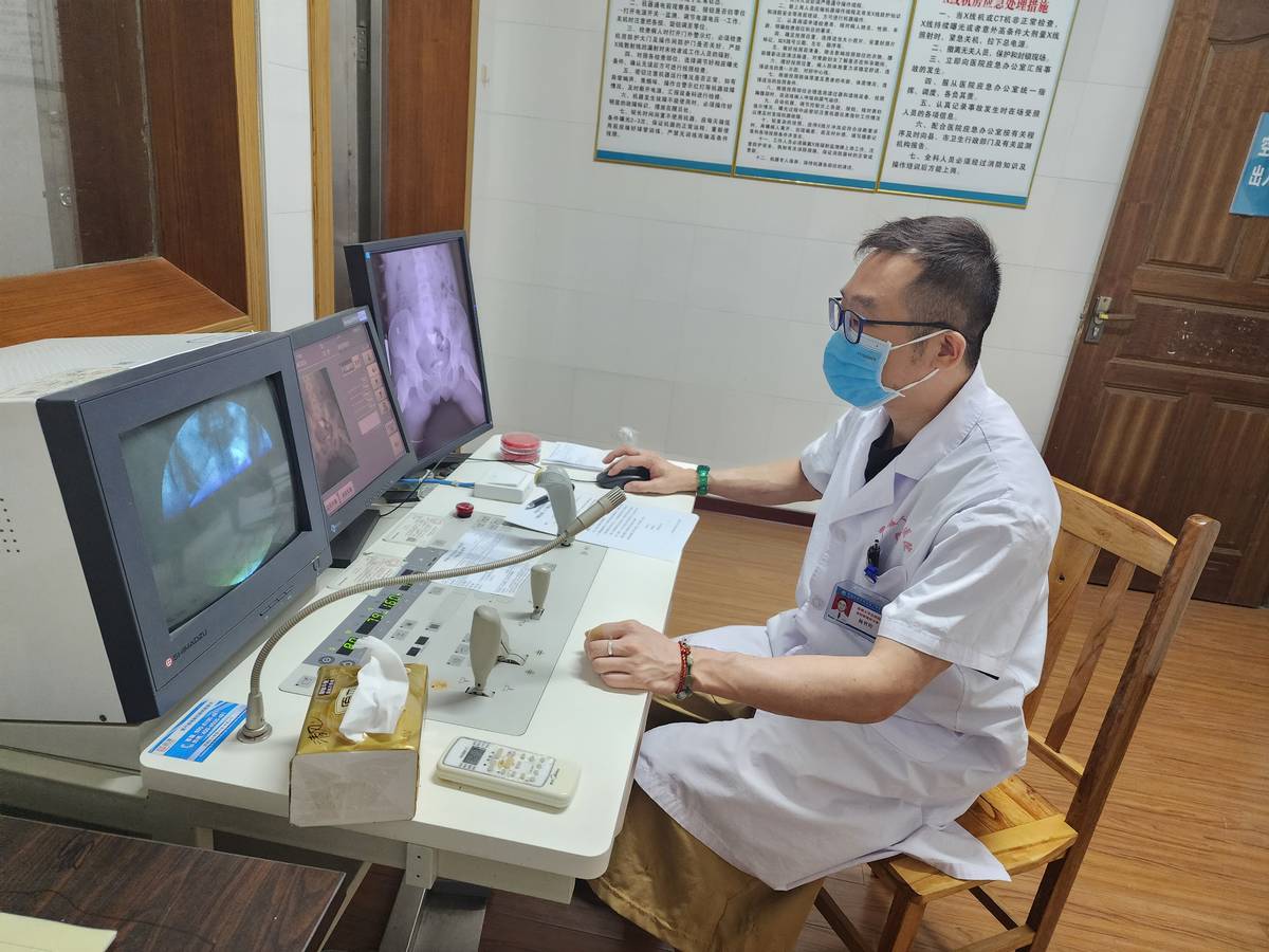 河池市罗城仫佬族自治县人民医院,罗城仫佬族自治县人民医院内二科