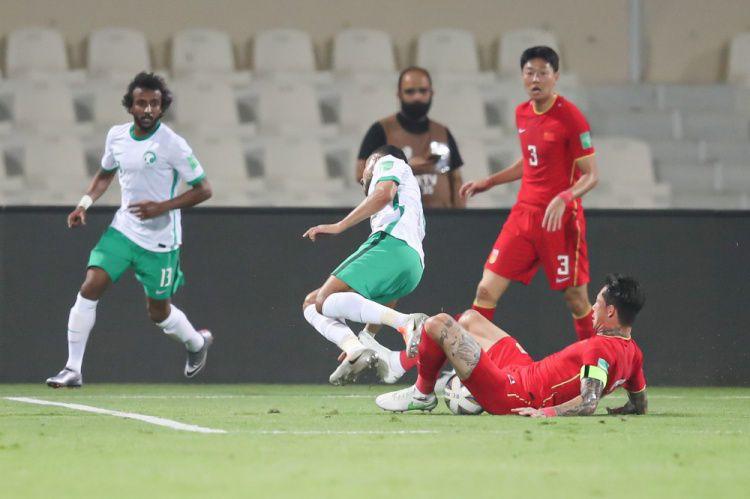 董路为什么说他是最懂足球的,董路怒怼足协完整版