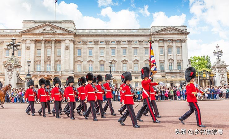 温莎小镇英国,英国皇室温莎城堡