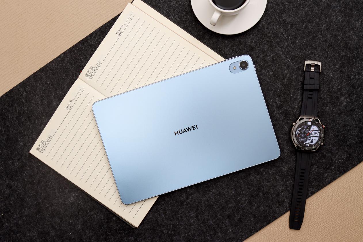 华为平板和oppopad2平板哪个更好,华为pad11和oppo平板参数对比