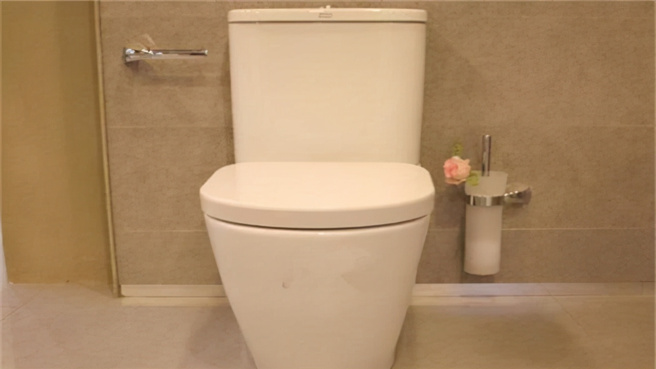 选马桶别听店员忽悠,买马桶一定要看坑距吗