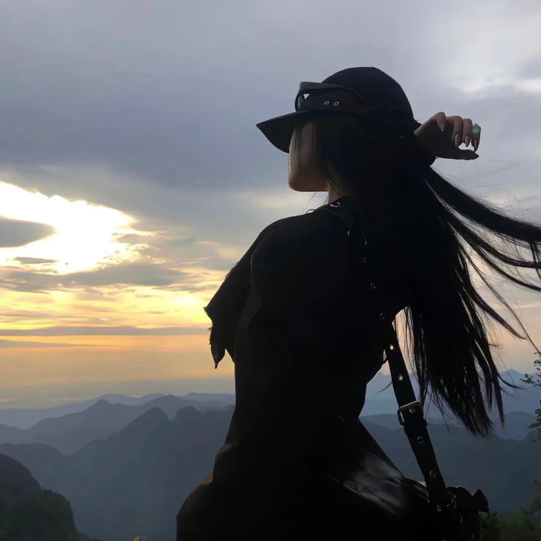 头像微信好看的,刺眼的微信头像完整版