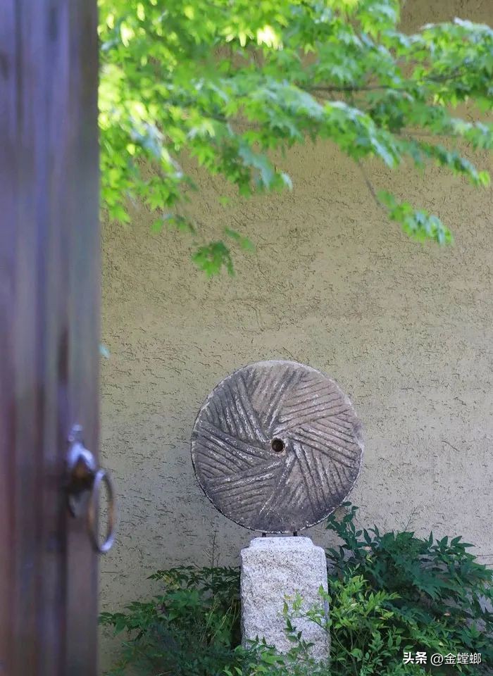 中国首家，全球第六家—九寨沟日赛谷丽思卡尔顿隐世酒店