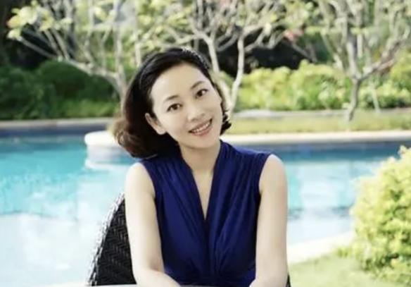 央视劳春燕履历,央视劳春燕和老公