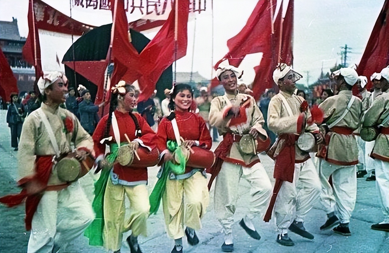 切莫将欧洲*工罢**与中国社会相提并论