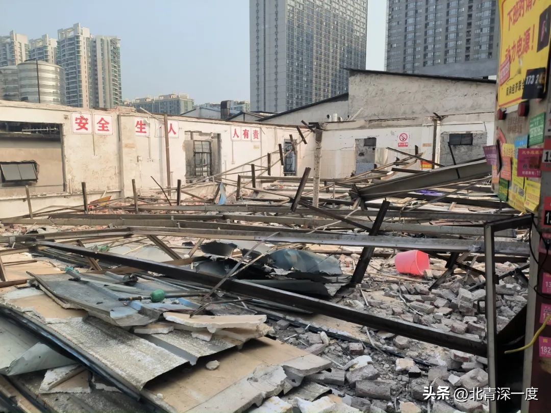 拆违中的广州康鹭制衣村：有人一夜间从老板做回散工，也有人想重新买厂“赌一把”