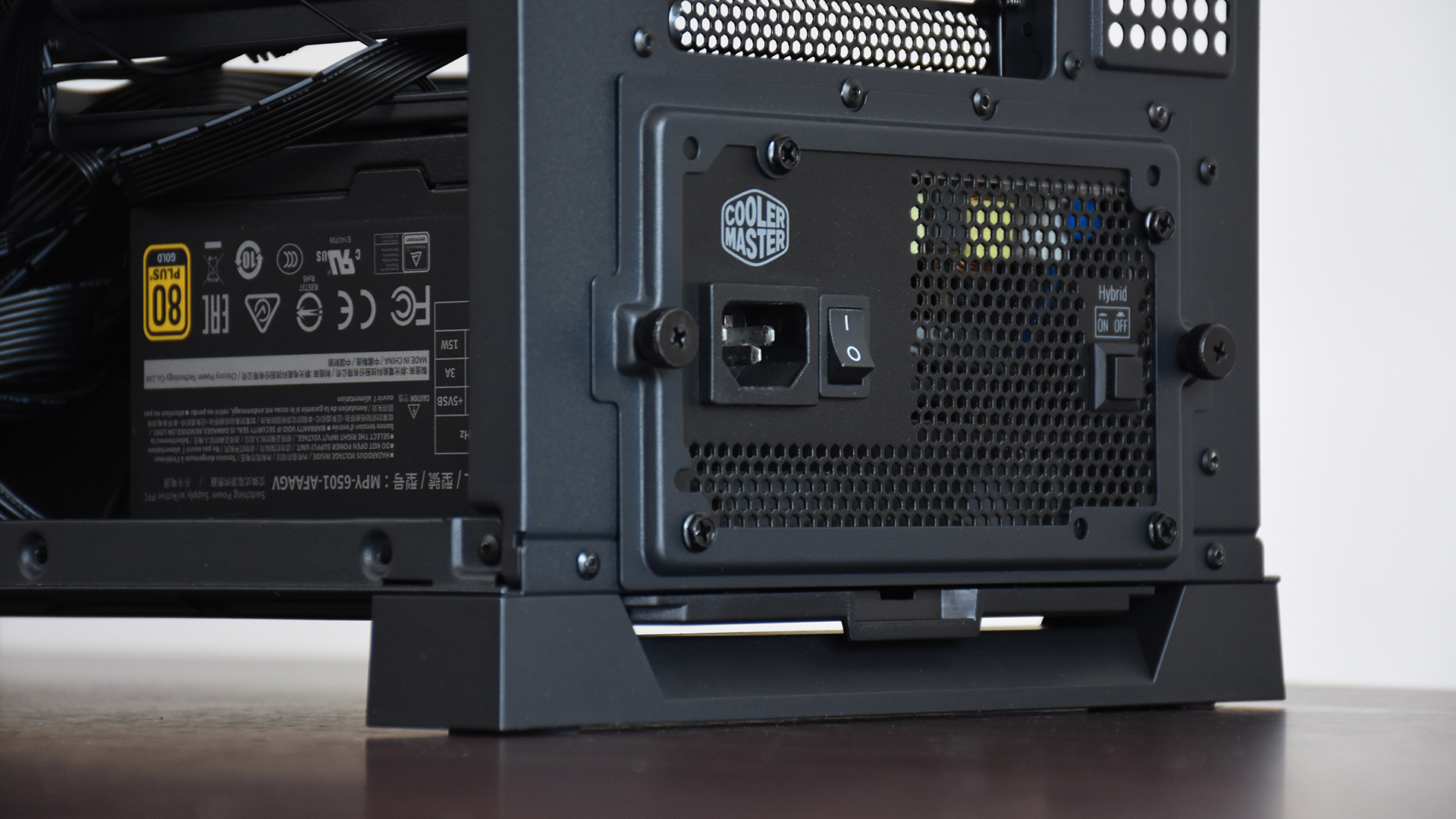 鑫谷御风冰川白机箱,鑫谷昆仑御风机箱安装展示