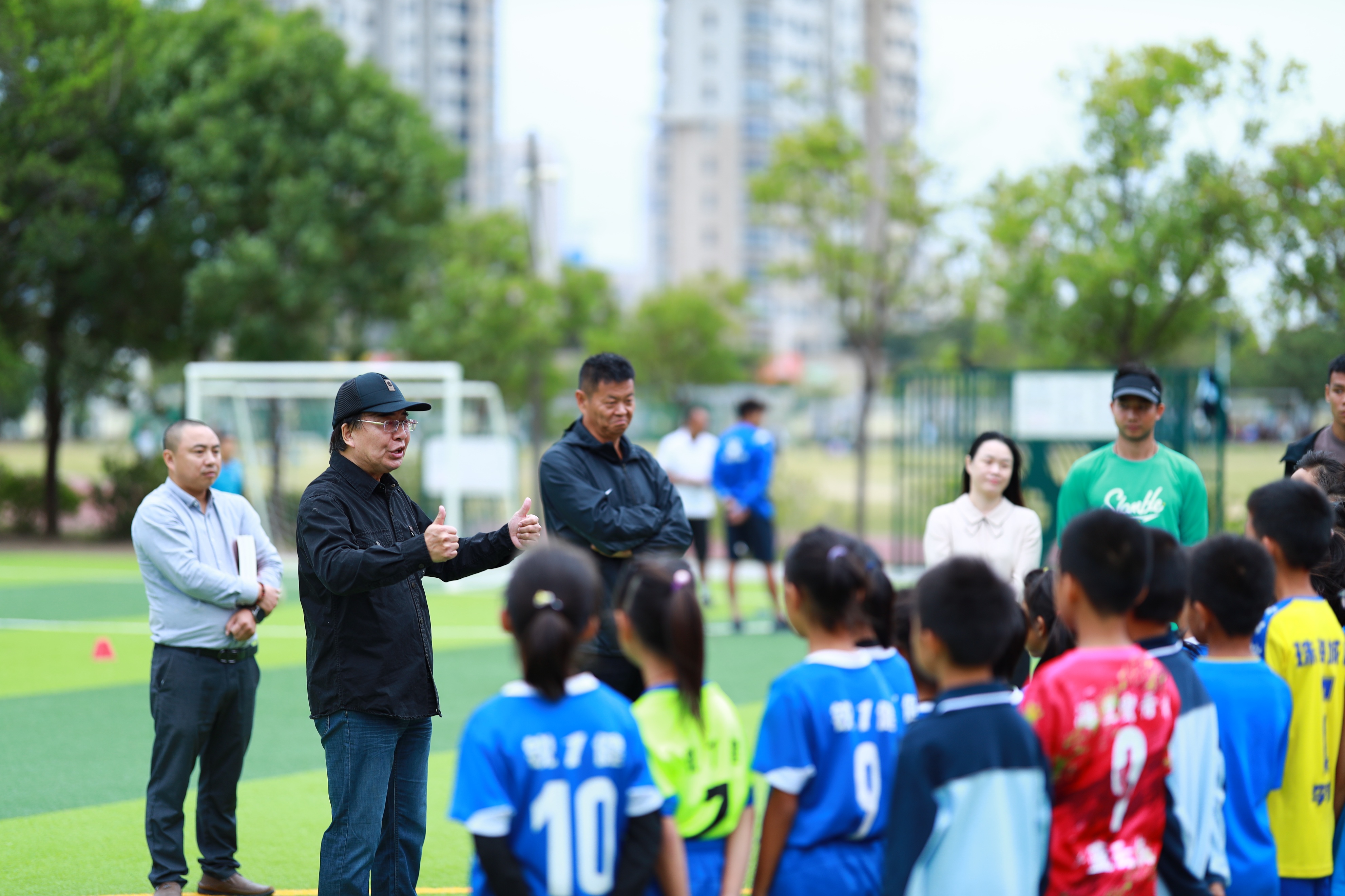 足球解说员韩乔生,韩乔生解说足球