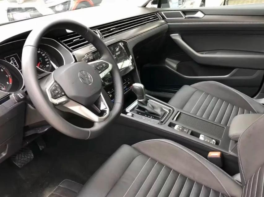 大众迈腾15款1.8t豪华车主口碑,大众迈腾怎么看车配置