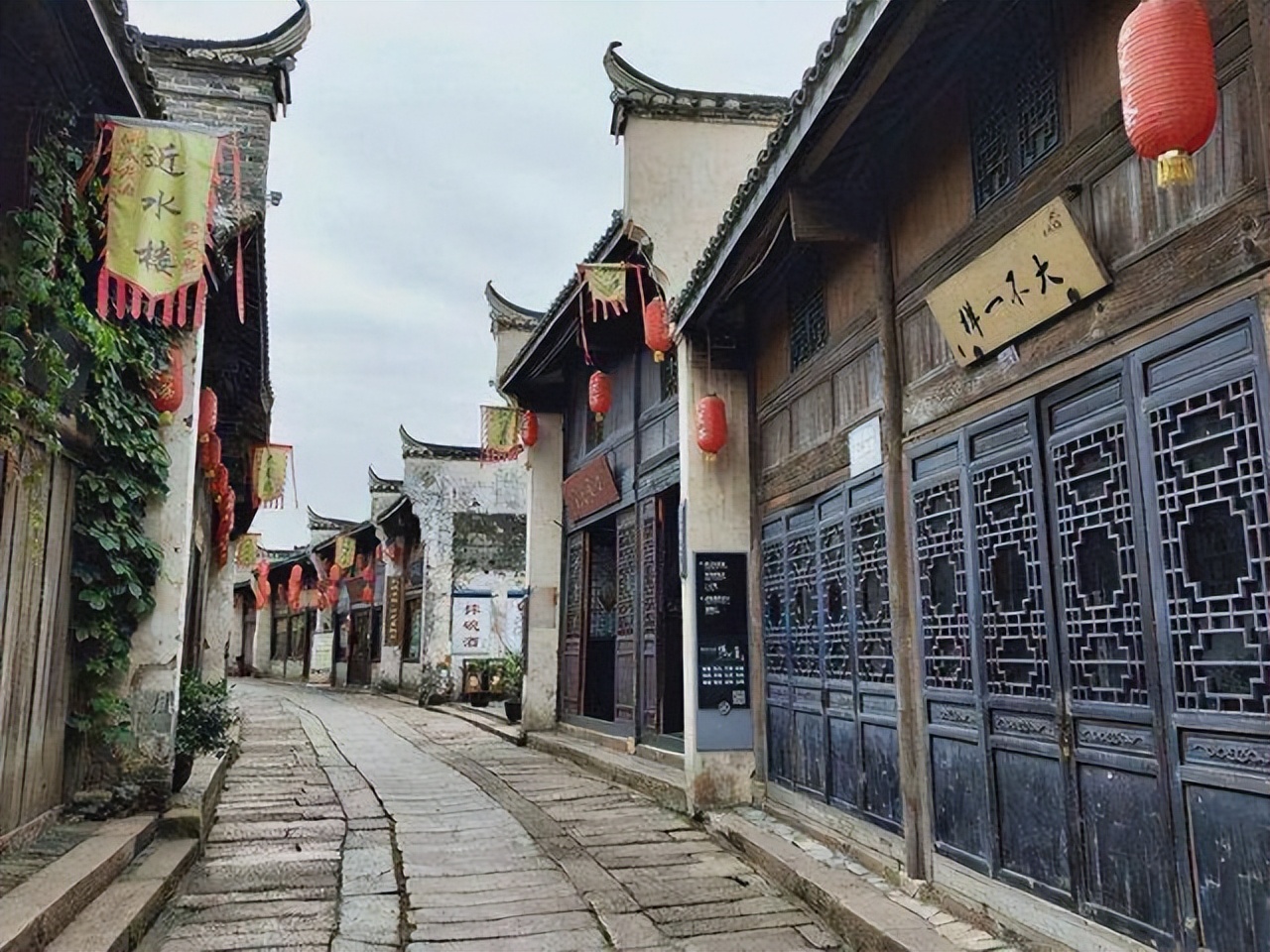 桐城和安庆哪个地方更值得去,安庆潜山与桐城