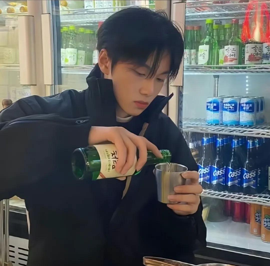 微信头像高冷霸气的男生动漫头像,卡通头像微信头像男生