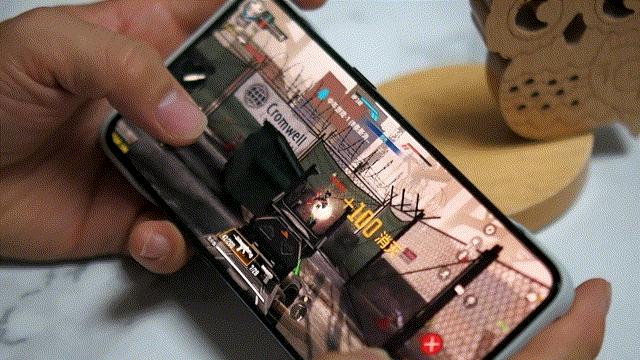 用手机玩游戏真的不爽吗？游戏手机应该这么选