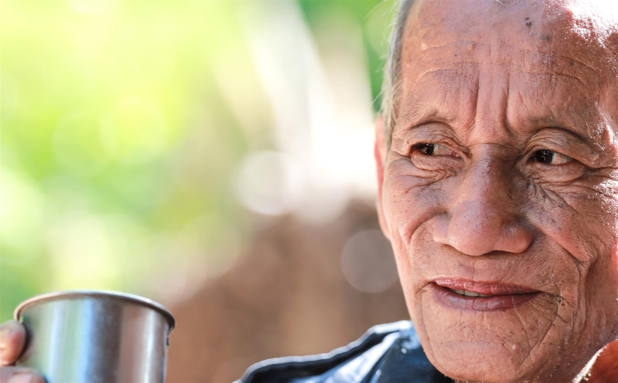 大伯帮带4天女儿，女儿回家说屁屁痛，妈妈立刻带女儿去医院检查