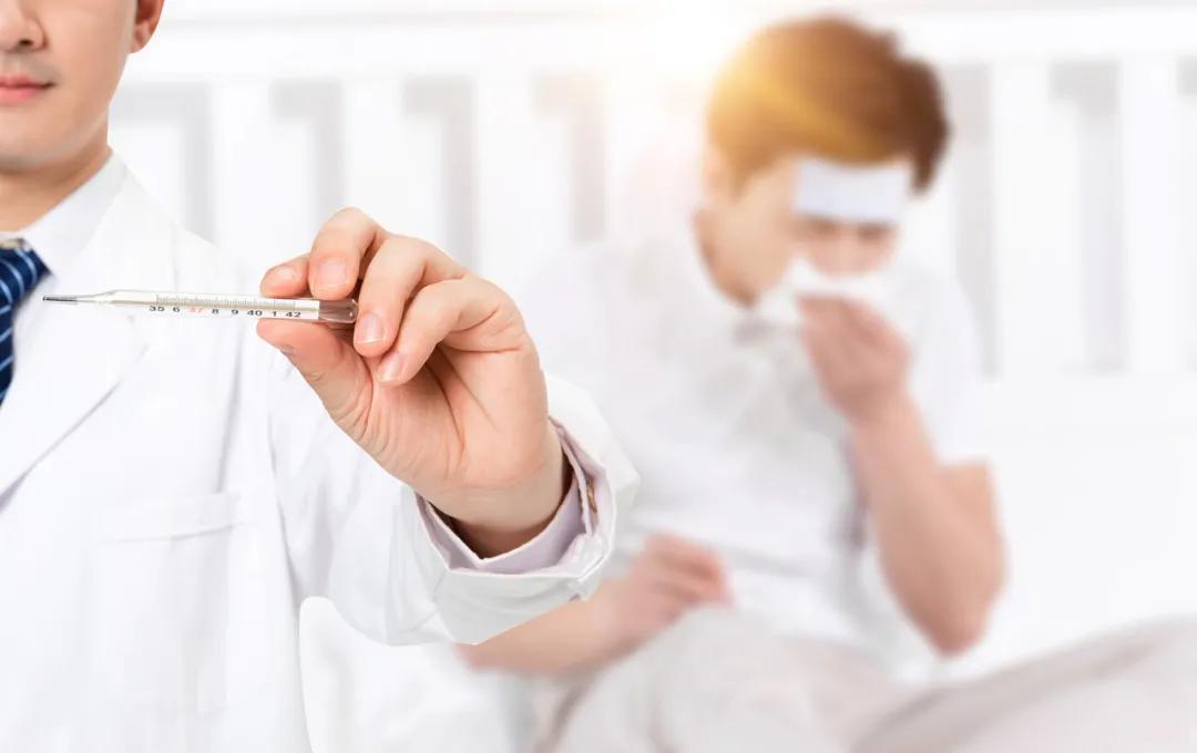 健康科普治感冒先辨寒与热,中医讲的风热感冒和风寒感冒