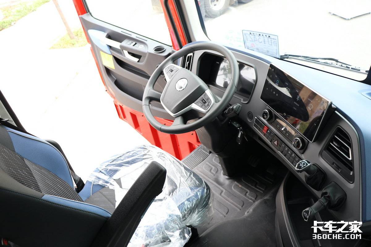 汕德卡4x2牵引车采埃孚540马力,采埃孚重卡amt怎么样