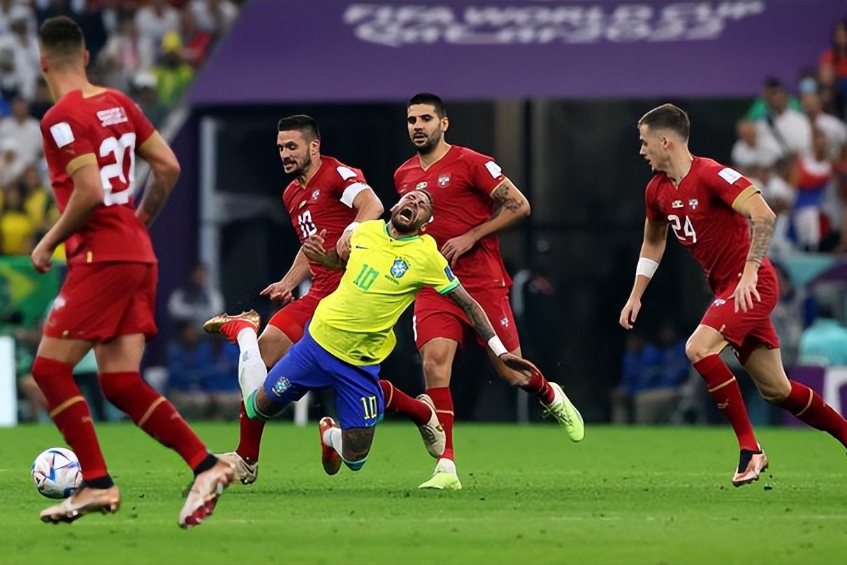 五星巴西盛大登场，理查利森独中两元击碎质疑，内马尔伤退太揪心