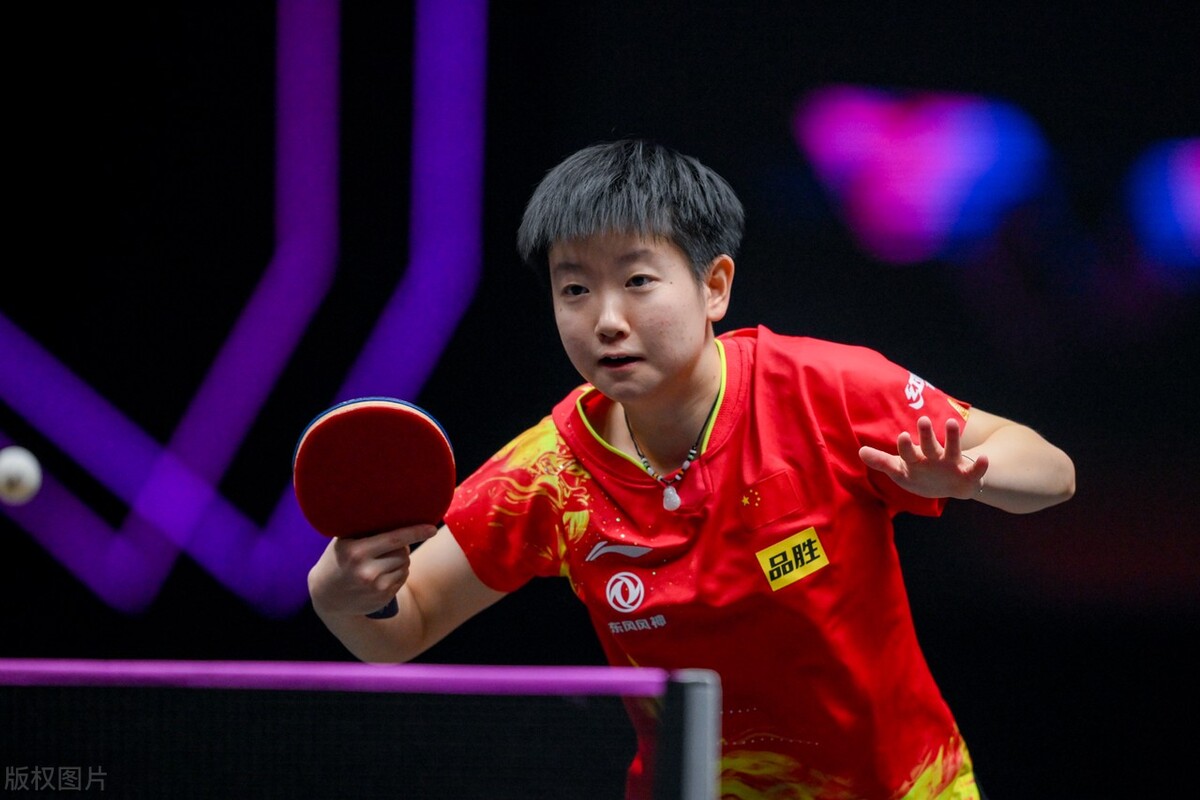 澳门冠军赛孙颖莎夺冠后,樊振东孙颖莎澳门乒乓球日