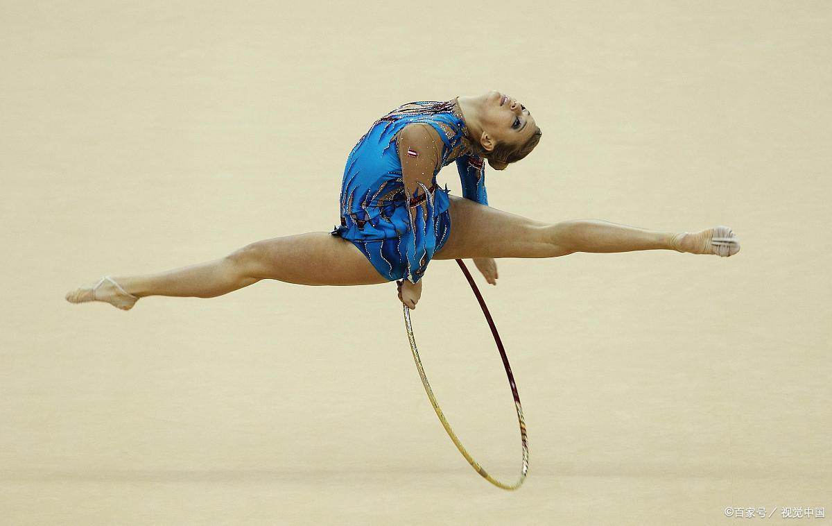 足球篮球羽毛球属于什么类,足球篮球属于什么运动