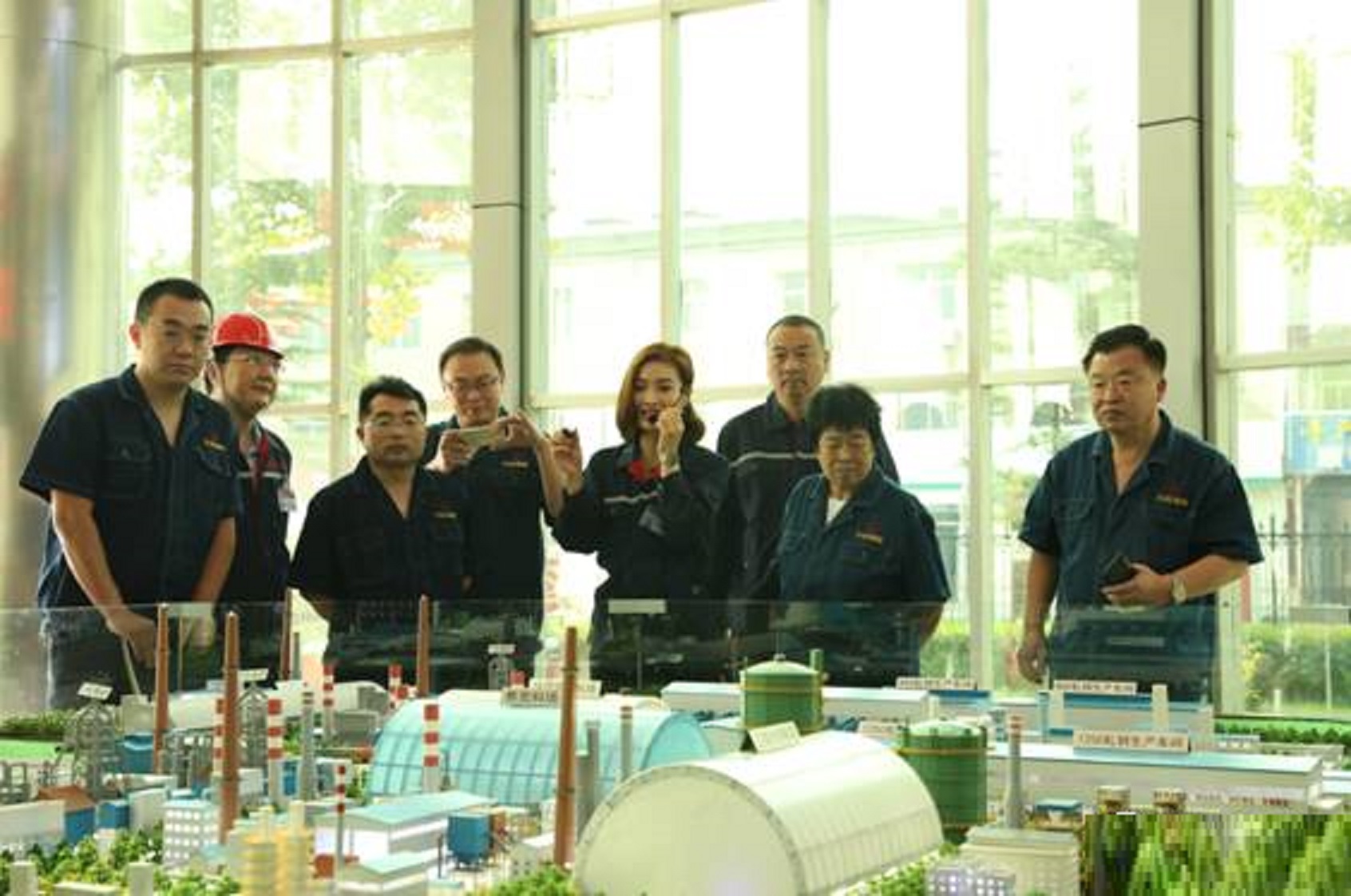 唐山第4匹“大黑马”：年仅19岁，坐拥9家企业，年入345.45亿