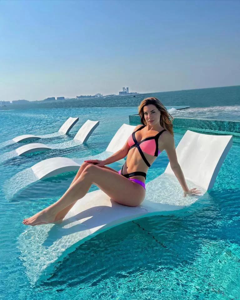 最美内拉祖里,国米蓝黑女神伊娃-基尼和卡西利亚斯热恋?