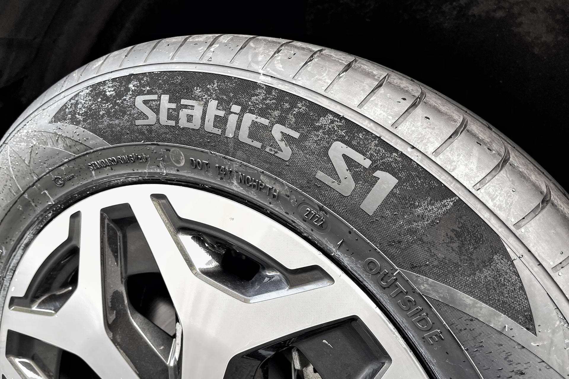 不到一万公里换一根轮胎,7000公里只换一个轮胎可以吗