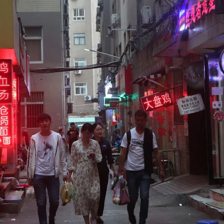 为什么好多人都去郑州,为什么这么多人来郑州