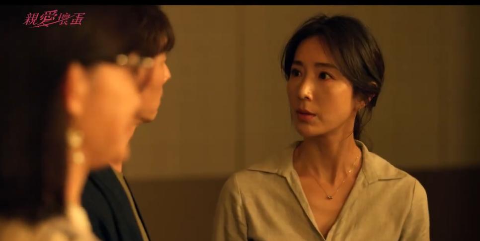 曾靠性感封神的她，又带着大尺度回归了