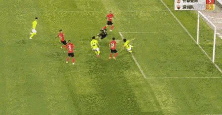 中超积分榜泰山申花蓉城争第2,中超积分榜申花6胜1平