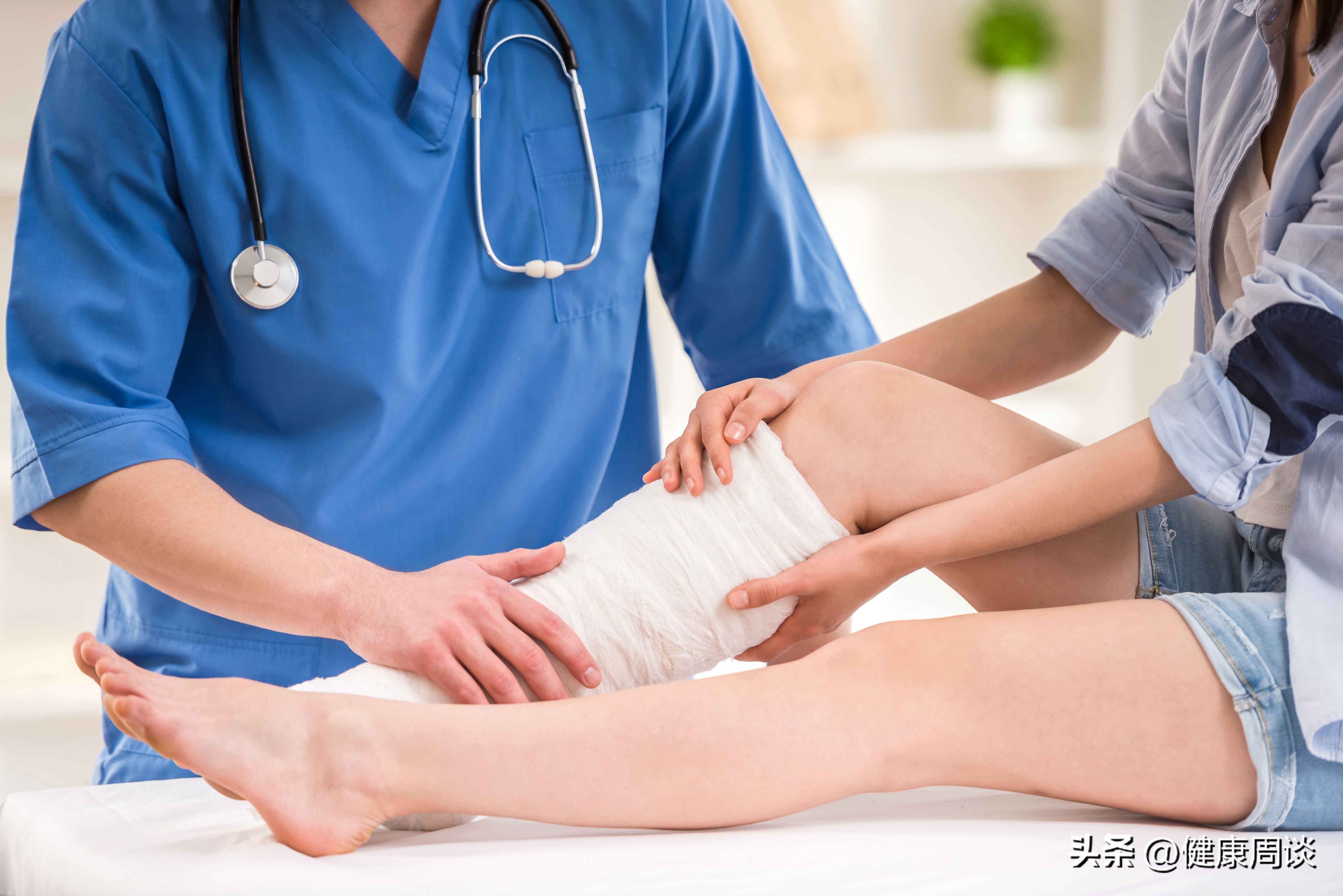 骨折病人想补钙吃骨头汤还是牛奶,骨折病人喝的骨头汤可以放大料吗