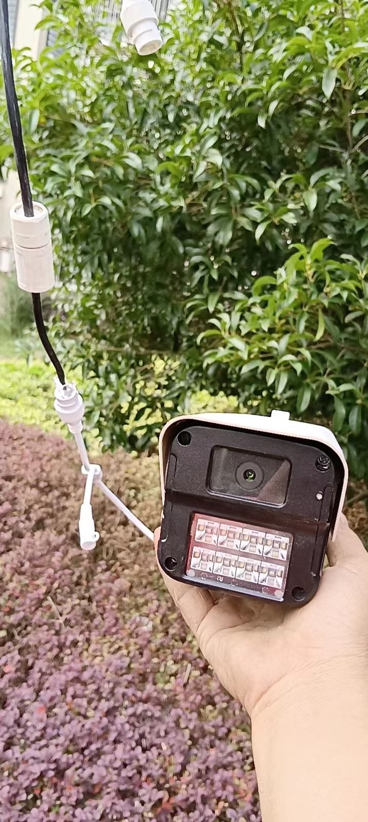 poe监控白天正常晚上黑屏如何解决,poe供电监控就是不出图像